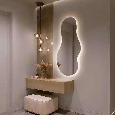 Oglindă organică suspendată cu iluminare LED și formă unică