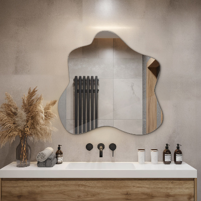 Oglindă asimetrică în formă de pată