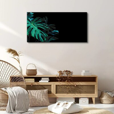 Tablou canvas Frunze verzi pe fond negru
