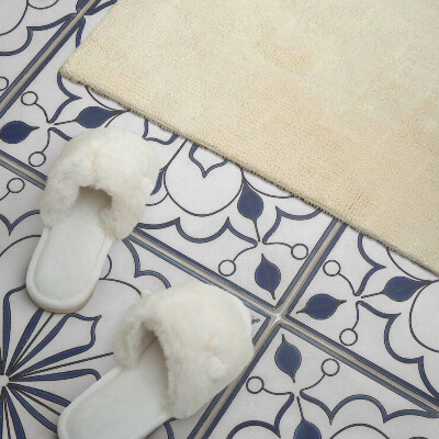 Panou decorativ bucatarie pătrat Model de flori inspirat din ceramică