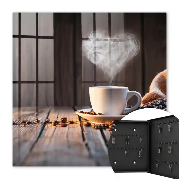 Inimă de cafea pe masă