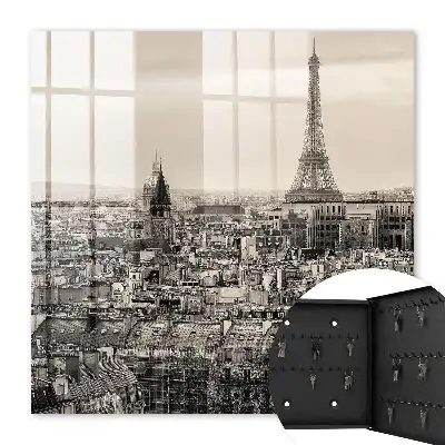 Eleganță urbană cu Turnul Eiffel