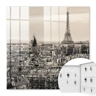 Eleganță urbană cu Turnul Eiffel