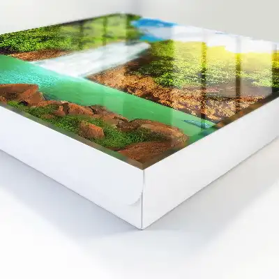 Cascadă verde tropicală