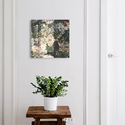 Model floral pe un fundal închis