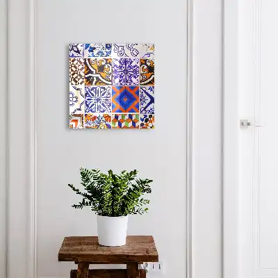 Plăci colorate inspirate din tradiții