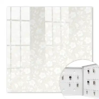 Model floral în nuanțe de bej