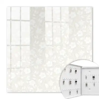 Model floral în nuanțe de bej