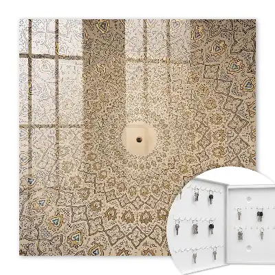 Mandala ornamentată a simetriei și eleganței