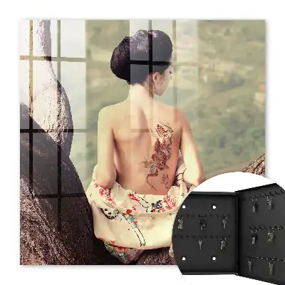 Tatuaj cu un copac cu armonia naturii
