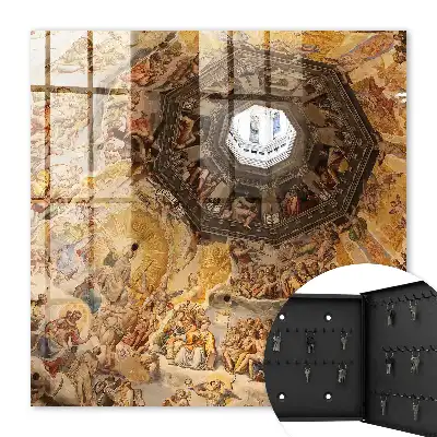 Fresce religioase detaliază cupola