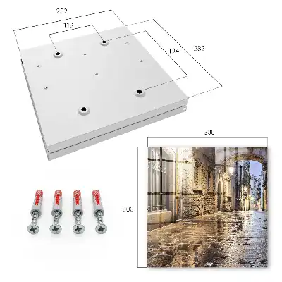 O stradă nocturnă plină de lumină