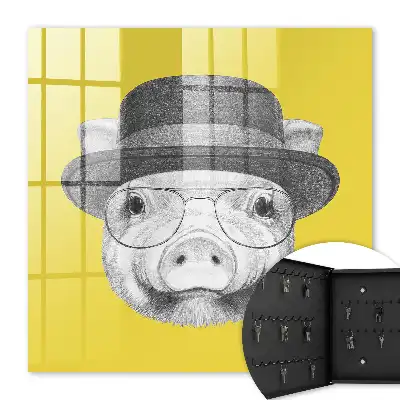 Un porc galben vesel în fundal