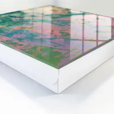 Abstracție vegetală în culori pastelate