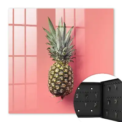 Ananas exotic cu fundal roz