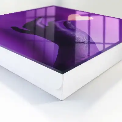 Contrastul emoțiilor în dragostea violetă