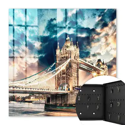 Un peisaj urban plin de nori