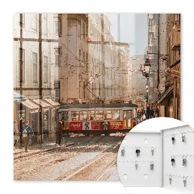 Dimineață urbană pe străzile orașului