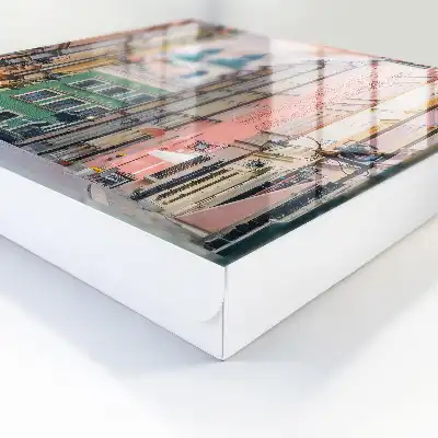 Case de locuit colorate, atmosferă fermecătoare