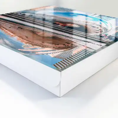 O reflecție urbană care reflectă orașul
