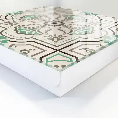 Decorațiuni geometrice cu accente vegetale