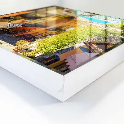 Un oraș colorat cu case