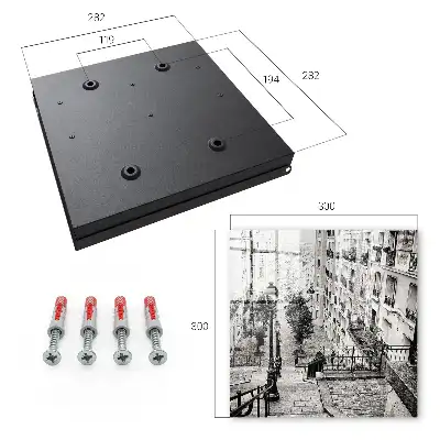 Farmec urban înconjurat de case de tip bloc