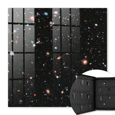 Un cosmos colorat, plin de secrete