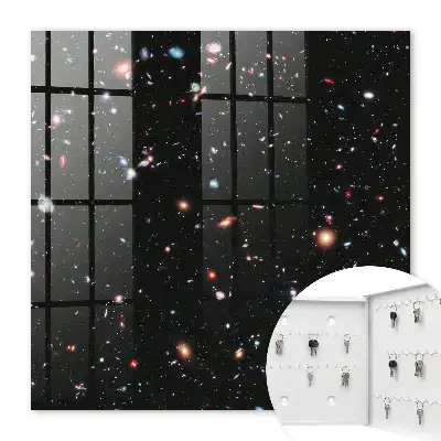 Un cosmos colorat, plin de secrete