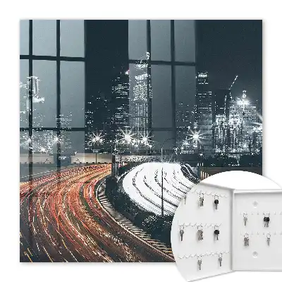 O noapte urbană cu lumini strălucitoare