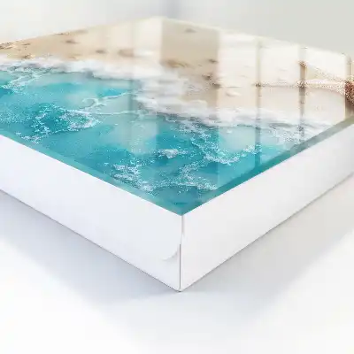 Plajă de vară cu mare albastră