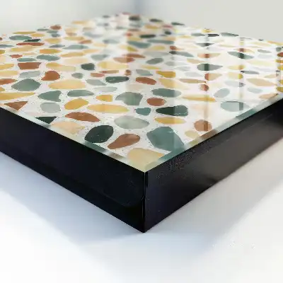 Model de mozaic cu pietricele