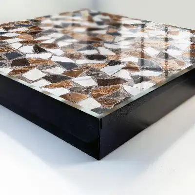 Mozaic geometric maro, alb și gri