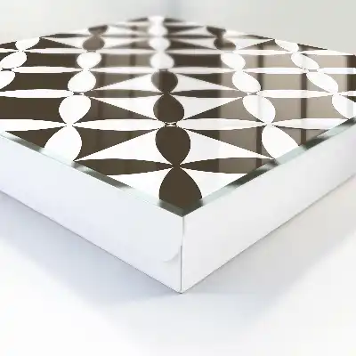 Compoziție geometrică simetrică contrastantă