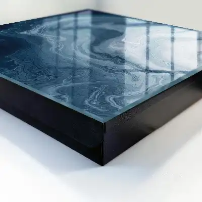 Un vortex cosmic în nuanțe de albastru marin