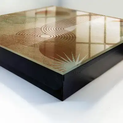 Forme geometrice în tonuri pământii