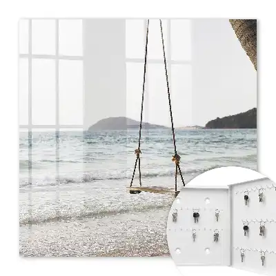 Idilă pe plajă lângă mare