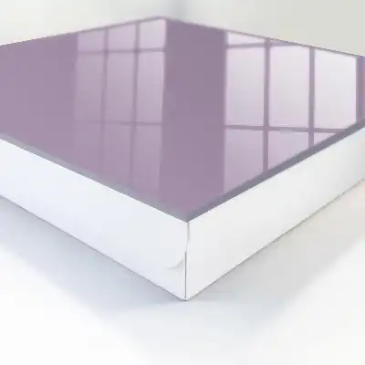 Eleganță minimalistă violet liliac