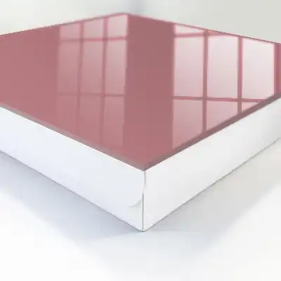 Stil minimalist roz prăfuit