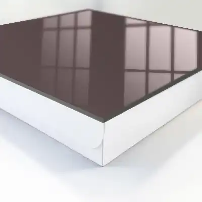 Maroul decolorat al interioarelor elegante