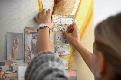Panou de plută Abstracție cu val auriu