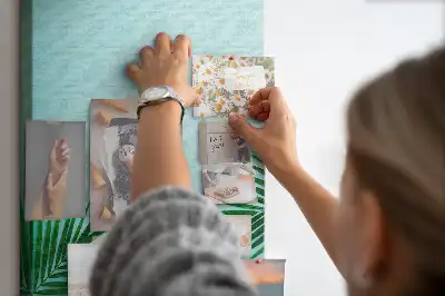 Panou de plută cu model abstract frunze artistice