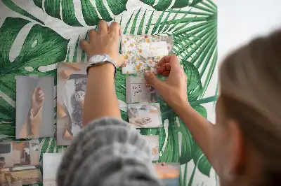 Panou din plută cu model frunze de monstera verzi
