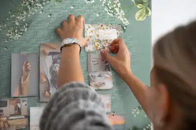 Panou din plută cu buchet de gipsofile