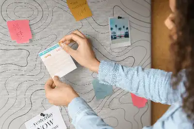 Panou din plută cu design abstract liniar