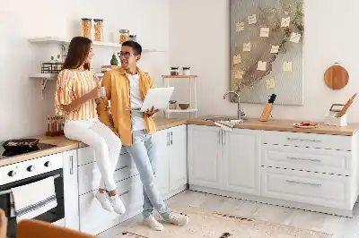 Panou din plută cu aspect de marmură lucioasă