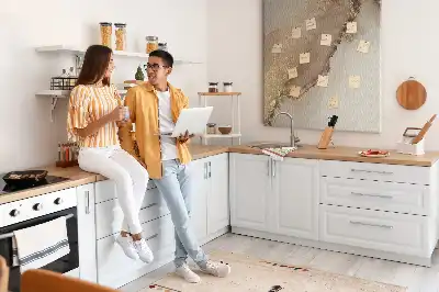 Panou din plută cu aspect de marmură lucioasă