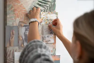 Panou din plută cu finisaj din frunze de palmier