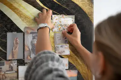 Panou de plută cu model linii abstracte