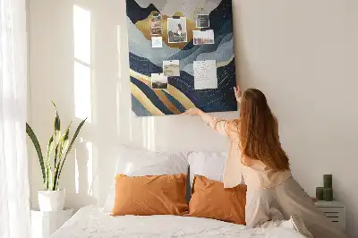 Panou de plută cu model abstract Munți
